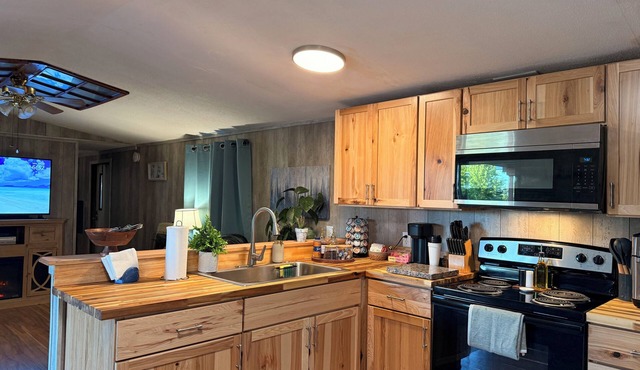 Betty Gap Getaway - Close to Red River Gorge & Cave Run Lake