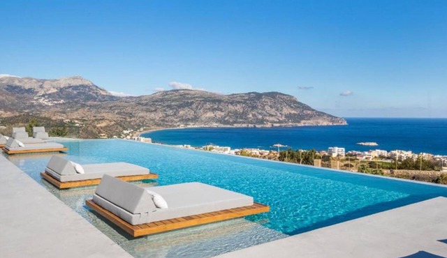 BH693 - C - Villa Karpathos