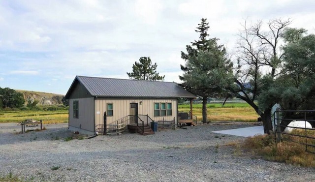 Big Hole River Property- Lure House