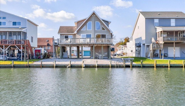 Bliss by the Bay by Seaside Vacations & Sales