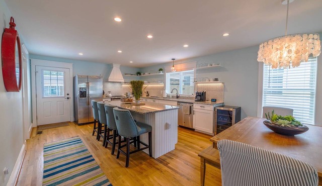 Blue Haven Home, Fire Pit & Blocks from Beach