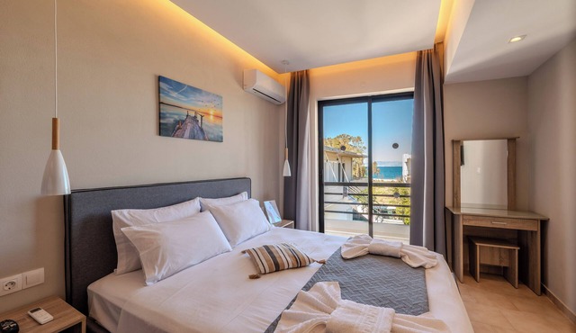 Blue Wave Suites - Ixia