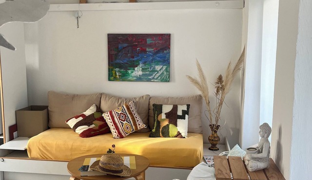 Bright and friendly bungalow in a naturist beach vacation village in Corsica