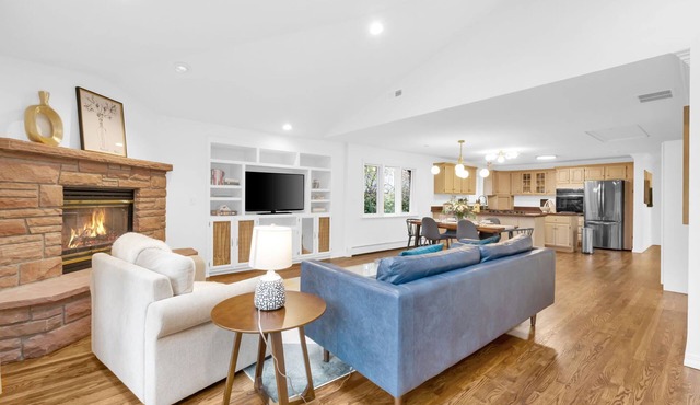 Bright & Tranquil Chautauqua 3 Bed 2 Bath Home Close to CU and Hiking Trails.