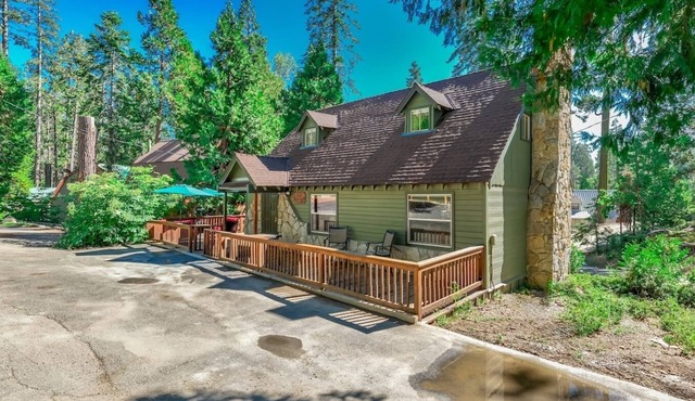 Buckeye Bear's Den-AC*-Walking Distance to town