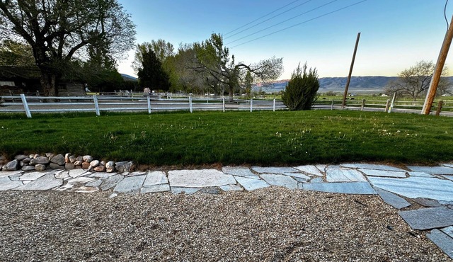 Cabin 9 at the Almo Inn near City of Rocks and Castle Rocks Parks, Almo Idaho