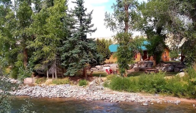 Cabin on the Wind River - Excellent in-town location!