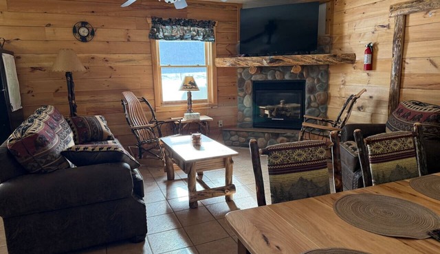 Cabin with a View * Yellowstone/National Forest