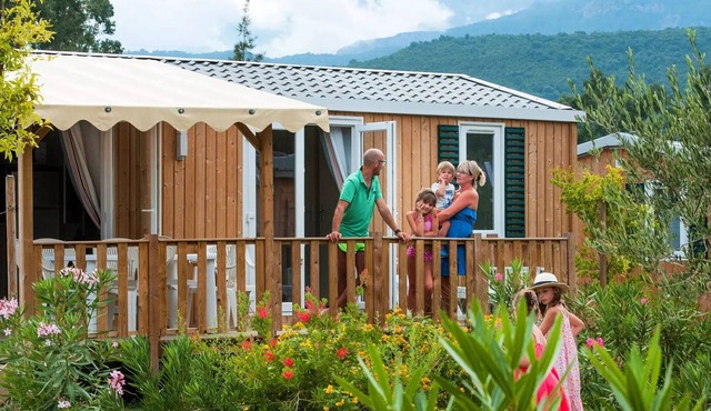 Campsite Sole Di Sari* - Mobil Home Comfort 4 Rooms 6 People