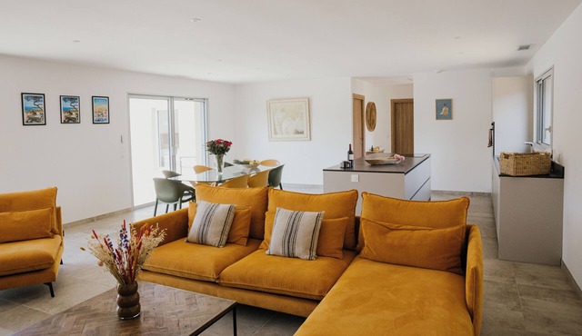 CARLOTINA Superb villa with private heated pool