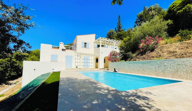 Casa Capanali In 1ha of nature, private pool seaview.