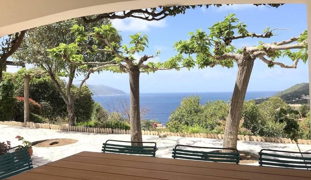 *Casa Di Mare*, 500m from the beach, sea and mountain views