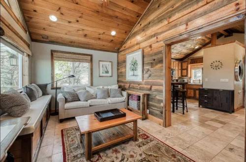 Casita Getaway Family 1BR 1BA AC Stunning Views