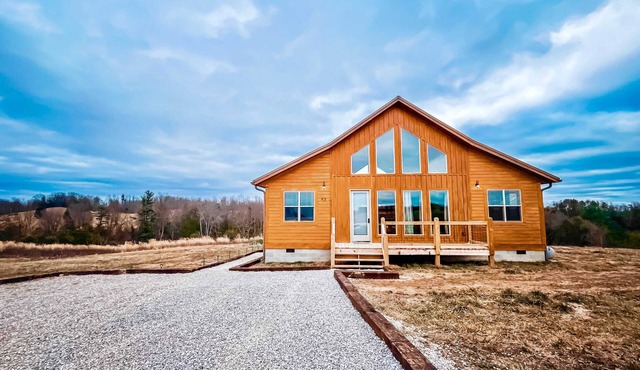 Cat's Cradle - RRG, Sunset Views, Hot Tub, WiFi, Pet Friendly, Near Natural Bridge State Park