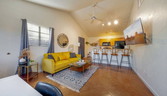 Central/Guesthouse/Fenced/Cozy/1 BR & 1 BA