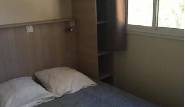 Chalet de 2 Chambres vue mer Très Calme, Propriété Sécurisée