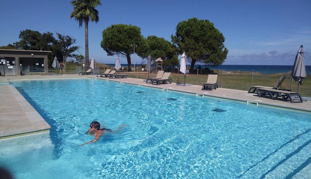 Chalet "Our Dream by the Sea" with Shared Pool, Wi-Fi, and Air Conditioning