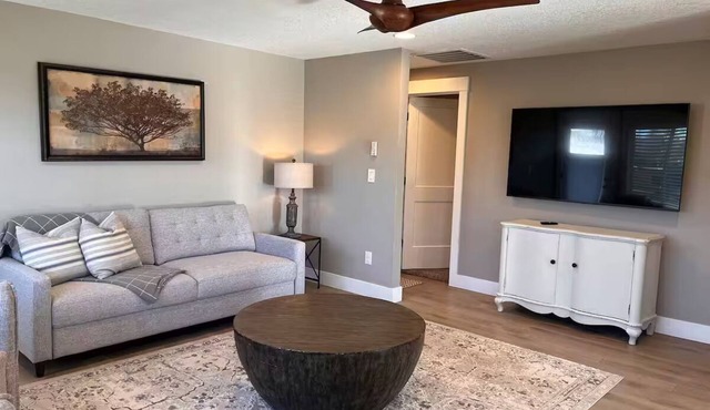 Charming 2-bedroom house in old town Battle Ground