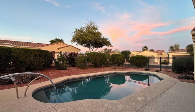 Charming 2-bedroom Pet friendly house with Pool in lovely Corte Bella CC