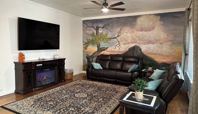 Charming 3-bedroom house with WiFi, AC in fabulous Prescott