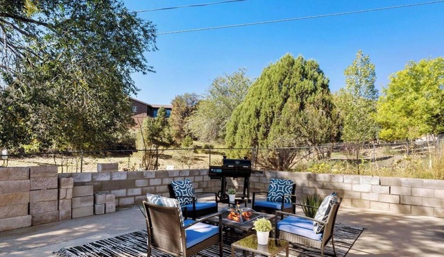 Charming 3-bedroom house in serene Prescott with cool AC