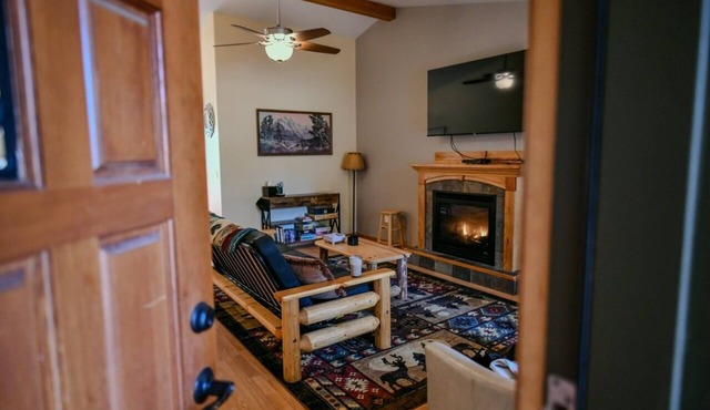 Charming 3-bedroom house with fenced yard