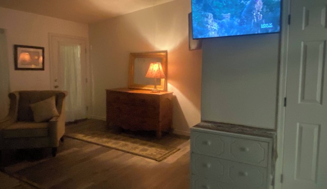 Charming 3-bedroom country house with WiFi, AC in Star Valley