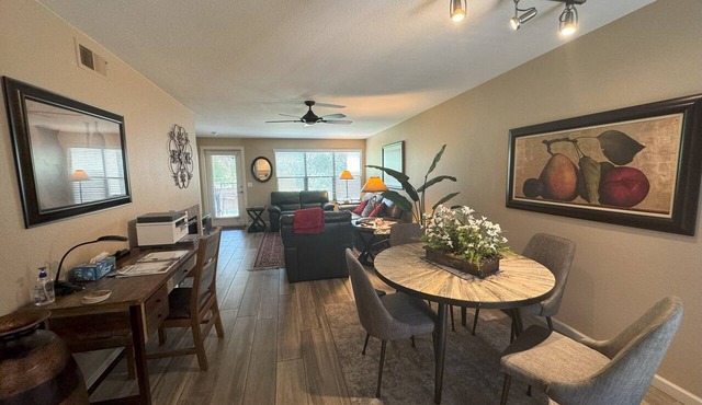 Charming condo in foothills with Amazing Golf Views and many personal touches
