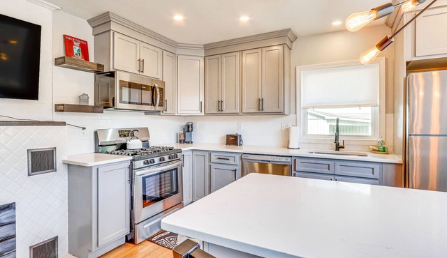 Charming Deep River Vacation Rental on Star Lake!