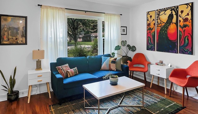 Charming family-friendly casita 5 min to downtown, 15 min to beach