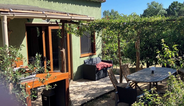 Charming house 350 metres from Tenutella beach