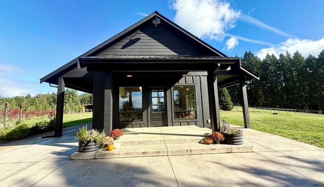 Charming Rural Farmhouse in Brush Prairie