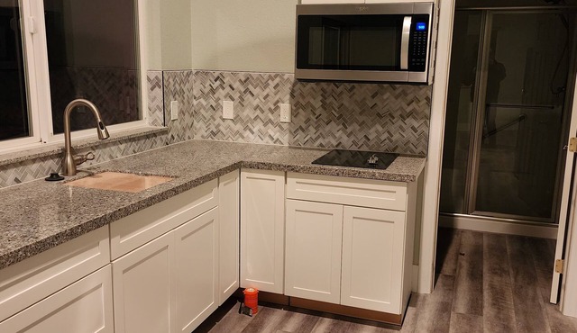 Charming studio with AC and WiFi in adorable Grass Valley