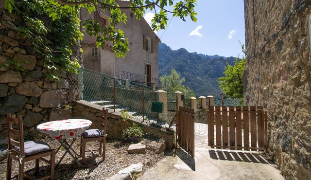 Chez Marla Apartment in Ota – Mountain Views and Serenity in the Heart of Corsica
