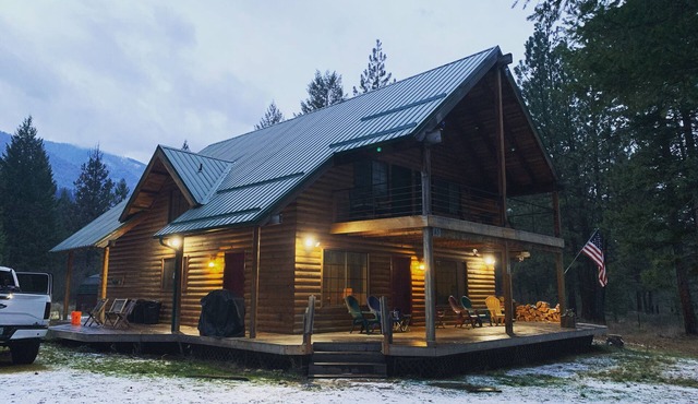 Clark Fork River Cabin Retreat