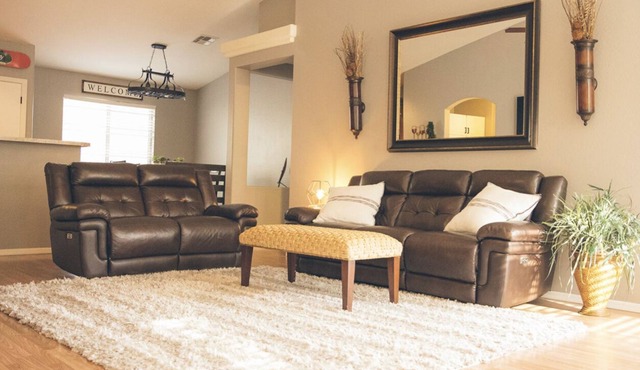 Clean 4BR 2BA - Entire home, Family friendly!