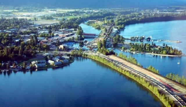 Clean, Airy And Bright One Bedroom Apartment In Beautiful Sandpoint, Idaho