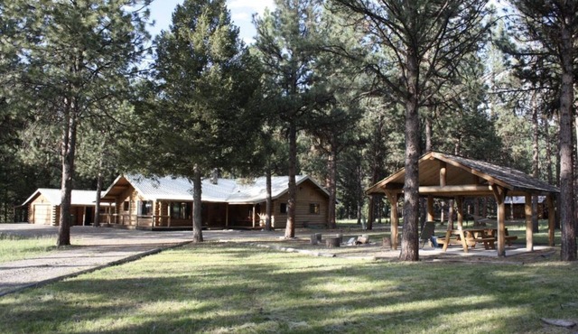 Coal Creek Mountain Lodge PREMIER mountain lodge with beautiful scenic views!
