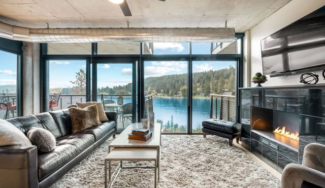 Coeur d’Alene Luxury Waterfront Condo - Dates now available in July!