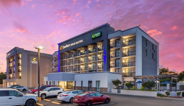 Comfort Inn & Suites Spring Lake - Fayetteville near Fort Bragg