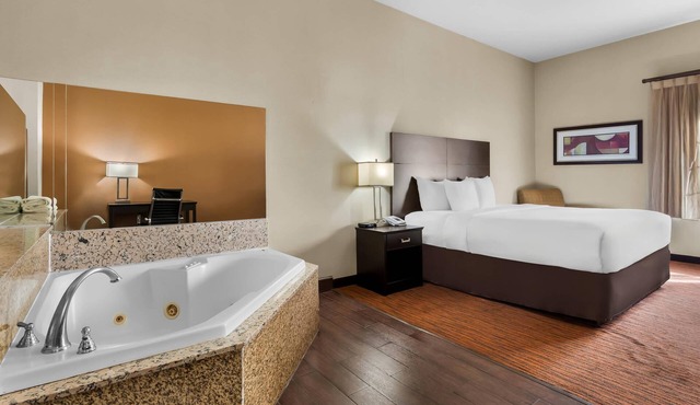 Comfort Suites Clovis - Fresno