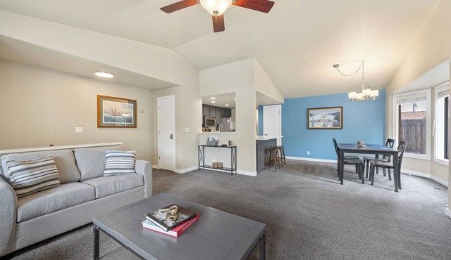 Comfy Clean Quiet 1 Level Centrally Located Home