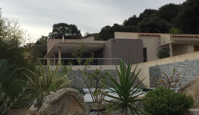 Contemporary villa, pool, sea view, near beach.