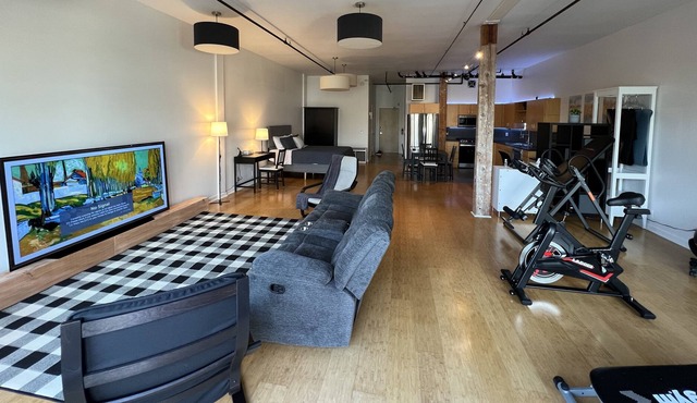 Convenient place to stay in downtown Portland OR,