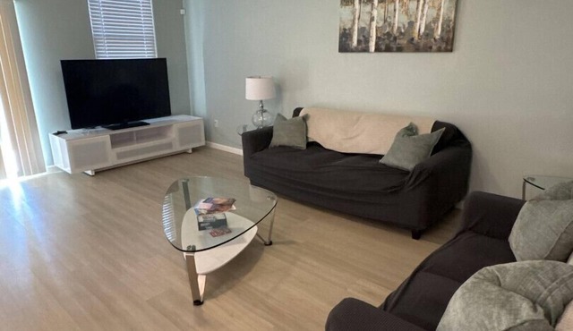 Convenient Tucson Stay Near AFB, Airport & UMC, Easy I-10 Access