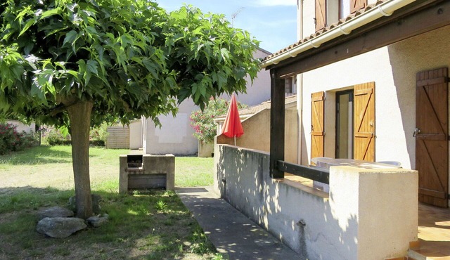 Cosy apartment for 4 people with WIFI, TV, terrace and pets allowed
