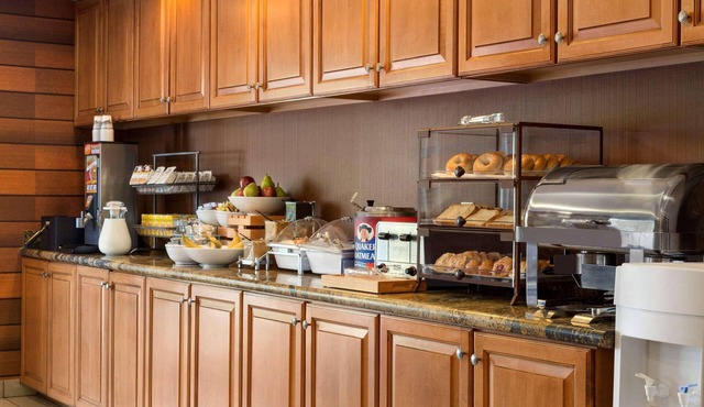 Country Inn & Suites by Radisson, Phoenix Airport, AZ