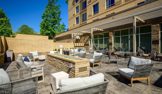 Courtyard by Marriott Raleigh Cary Crossroads