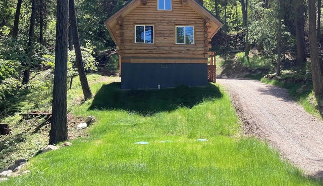 Cozy Amish Log Cabin at Ashley Lake