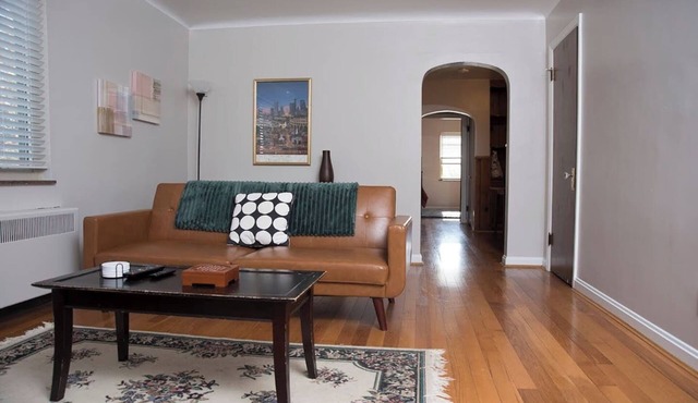 Cozy Apartment in Pleasant Ridge #4